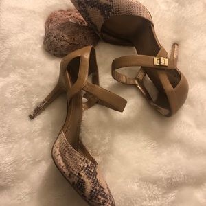 BCBG Snake Print Pumps SIZE 10.